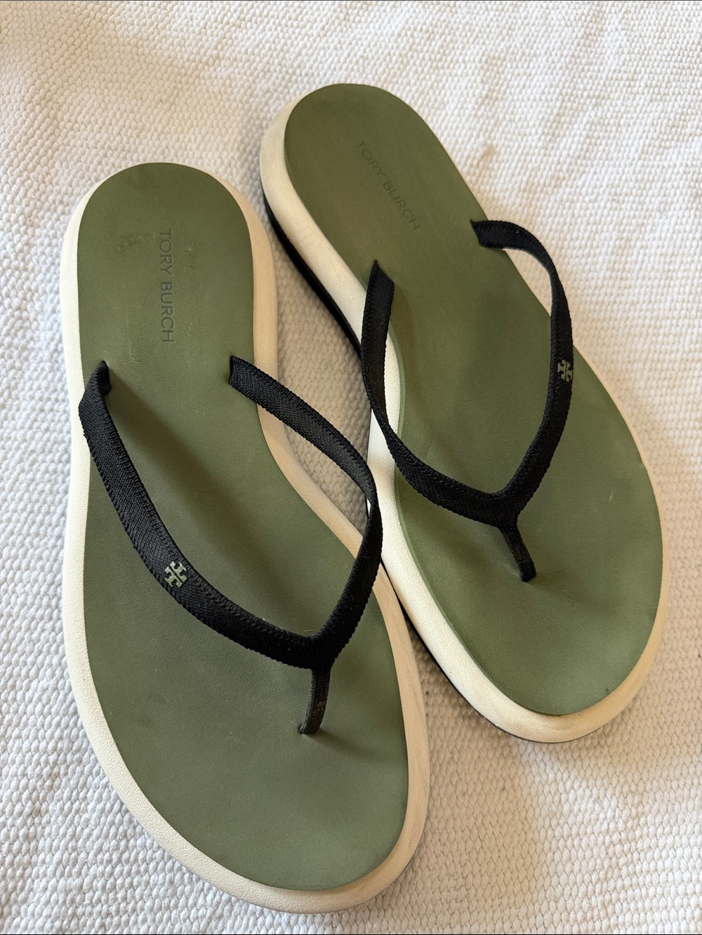 Tory Burch Layered Platform flip flops Olive Green and black size 9